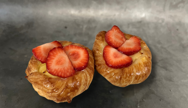 Mini aardbei broodje
